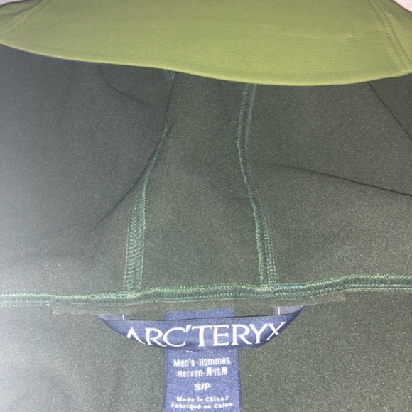 Arc'teryx Epsilon SV Windbreaker Hoodie (S) - Picture 5 of 7